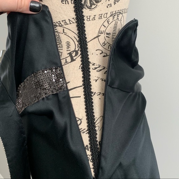 Express Halter Top - Picture 4 of 5